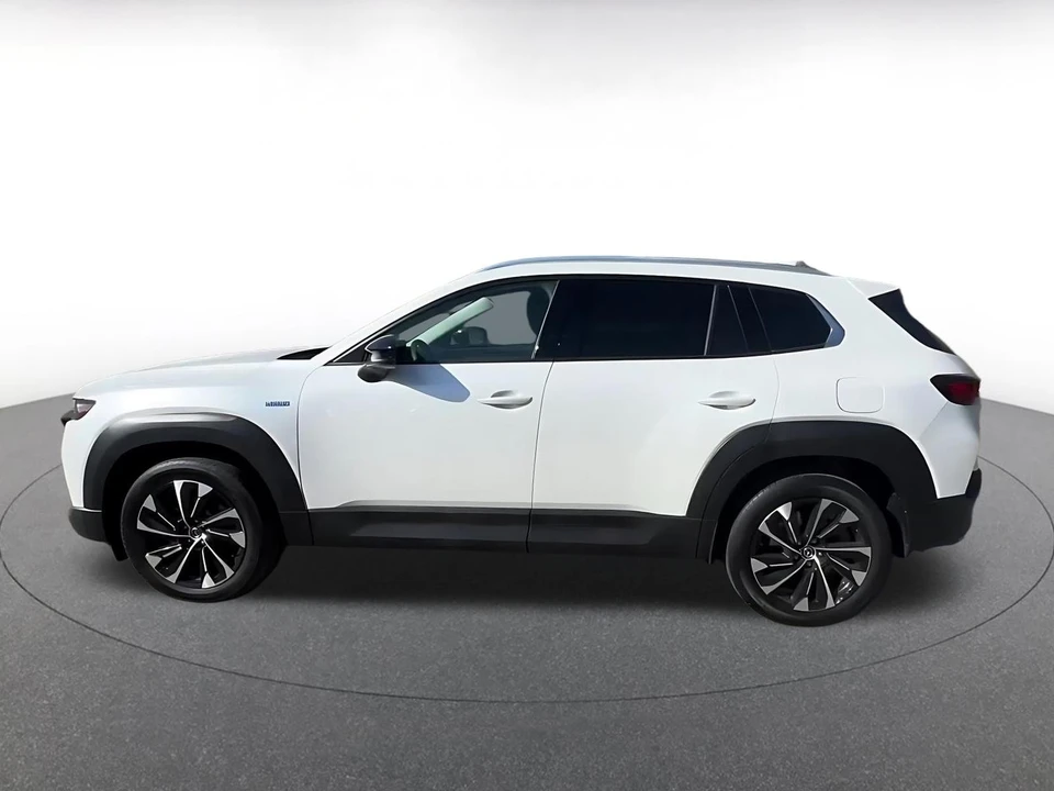 2025 Mazda CX-50 - Image 7 of 31