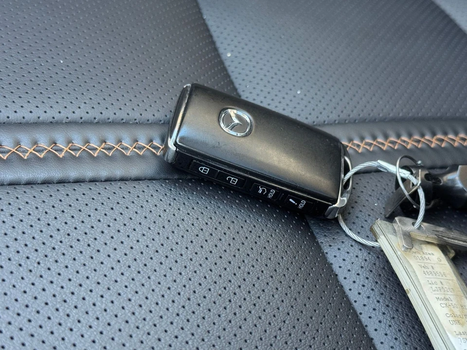 2025 Mazda CX-50 - Image 16 of 31