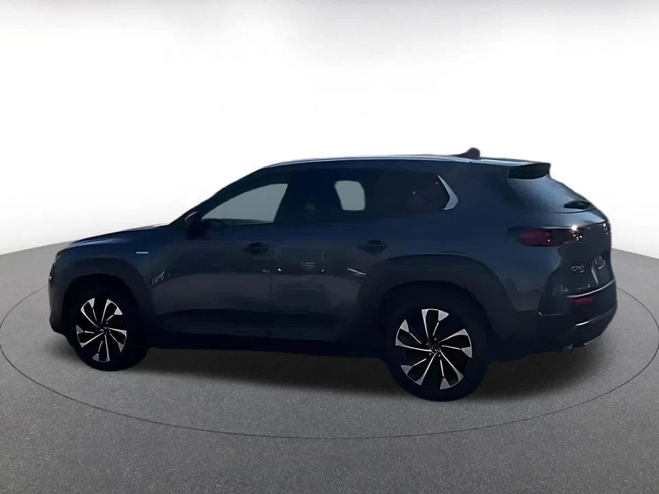 2025 Mazda CX-50 - Image 8 of 31