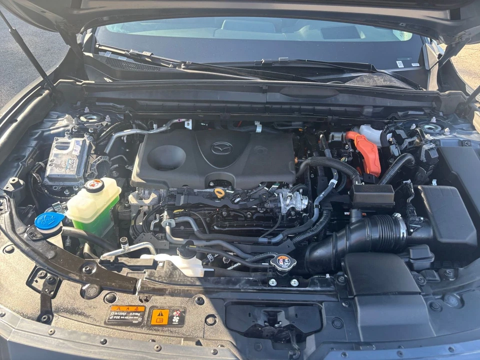 2025 Mazda CX-50 - Image 28 of 31