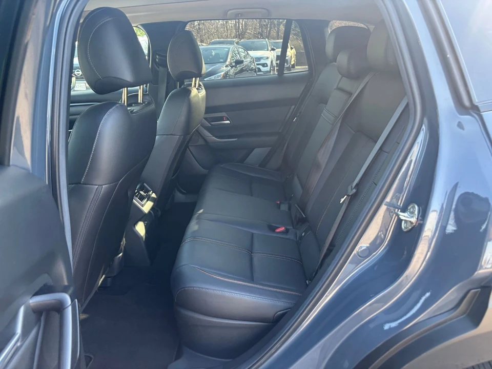 2025 Mazda CX-50 - Image 22 of 31