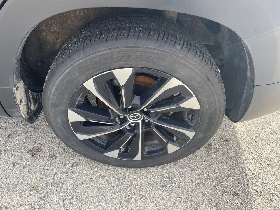 2025 Mazda CX-50 - Image 27 of 31