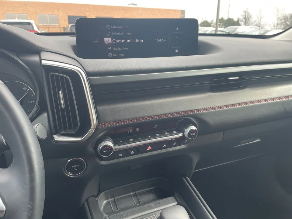 2025 Mazda CX-50 - Image 14 of 31