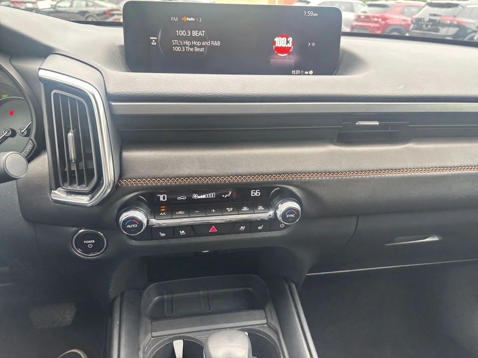 2025 Mazda CX-50 - Image 16 of 31