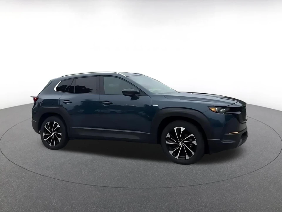 2025 Mazda CX-50 - Image 2 of 31