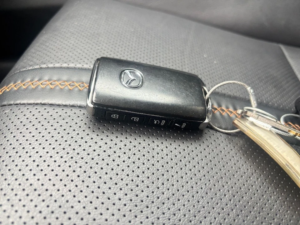 2025 Mazda CX-50 - Image 23 of 31