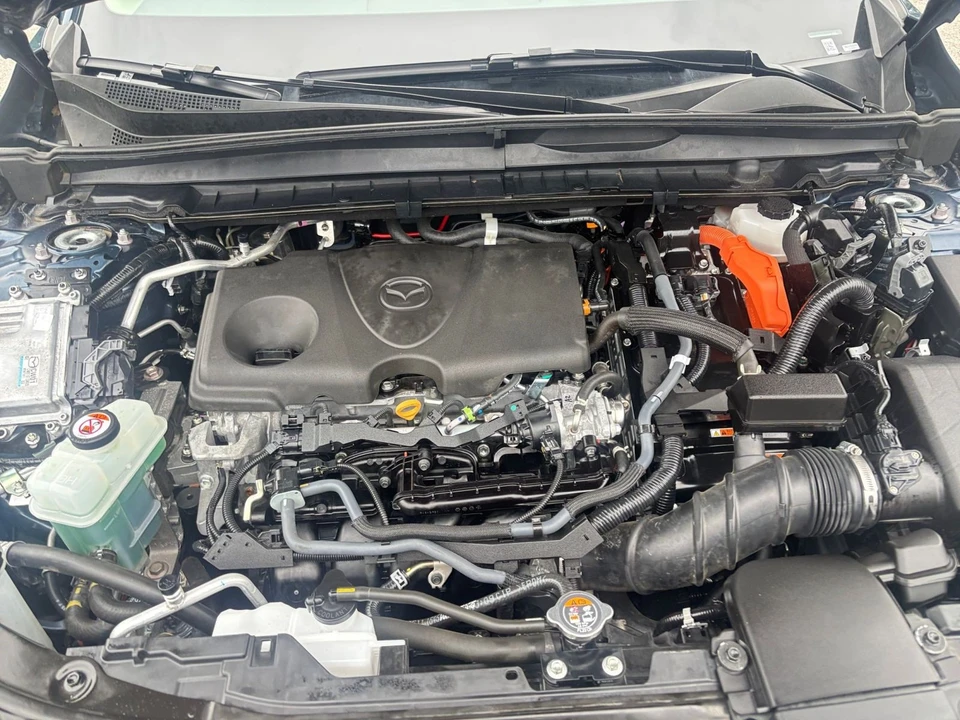 2025 Mazda CX-50 - Image 30 of 31