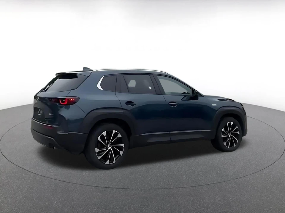 2025 Mazda CX-50 - Image 16 of 31
