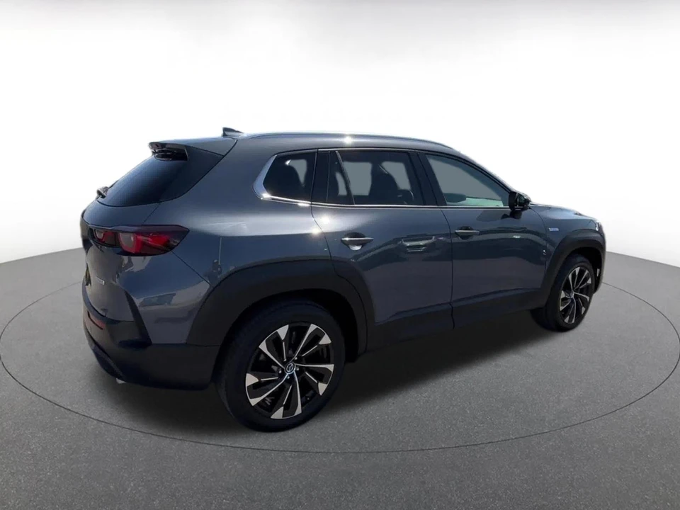 2025 Mazda CX-50 - Image 13 of 31
