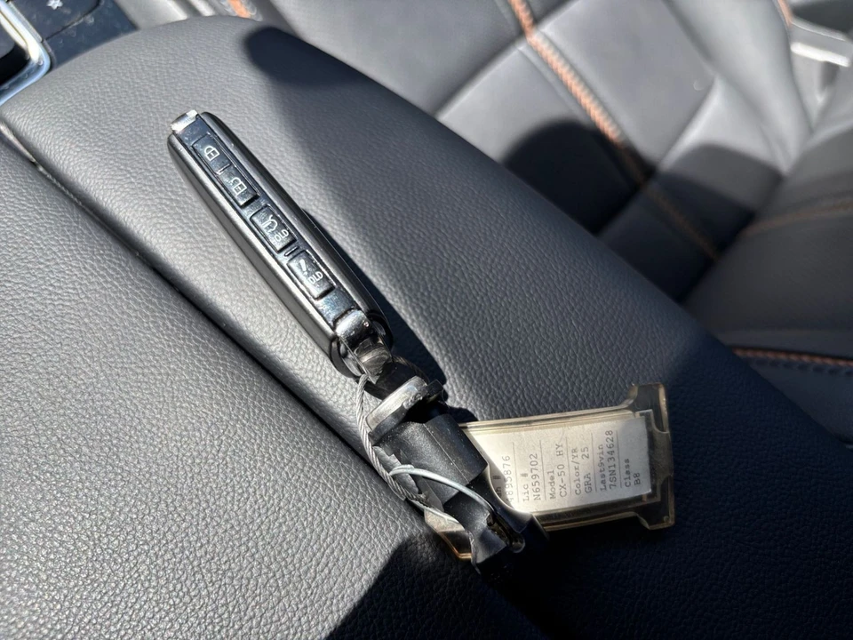2025 Mazda CX-50 - Image 17 of 31
