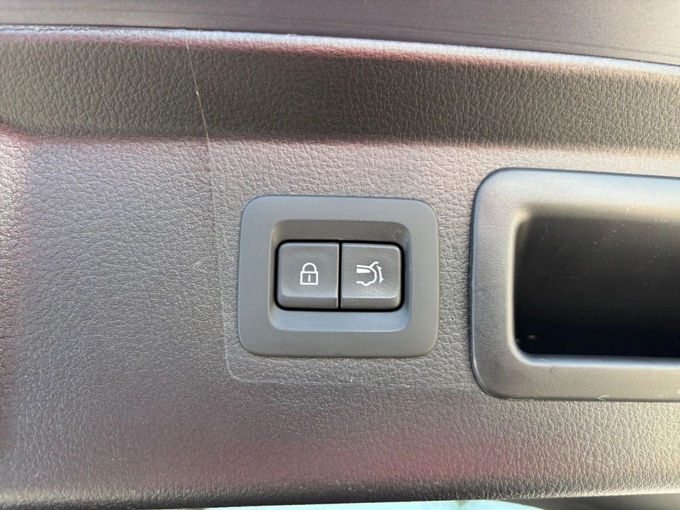 2025 Mazda CX-50 - Image 21 of 31