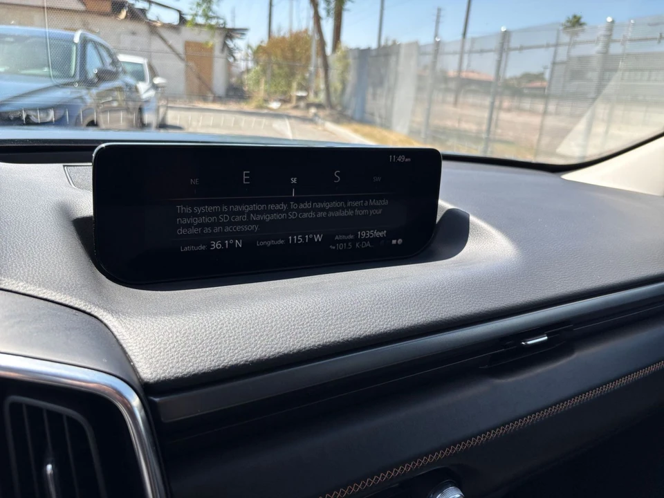 2025 Mazda CX-50 - Image 14 of 31