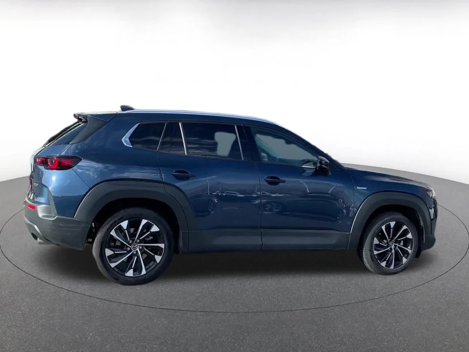 2025 Mazda CX-50 - Image 12 of 31