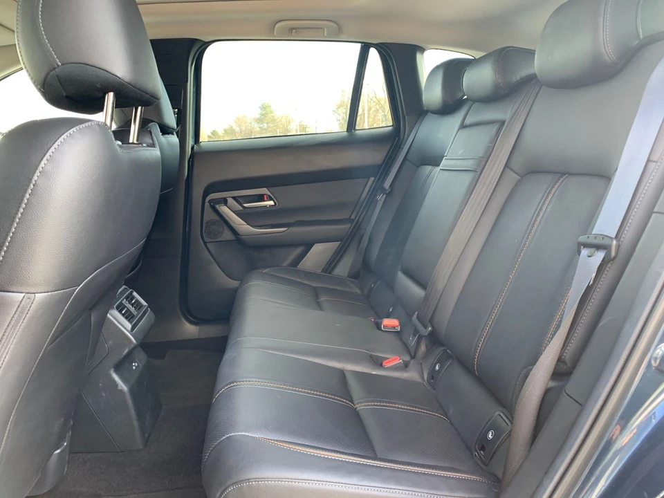 2025 Mazda CX-50 - Image 22 of 31