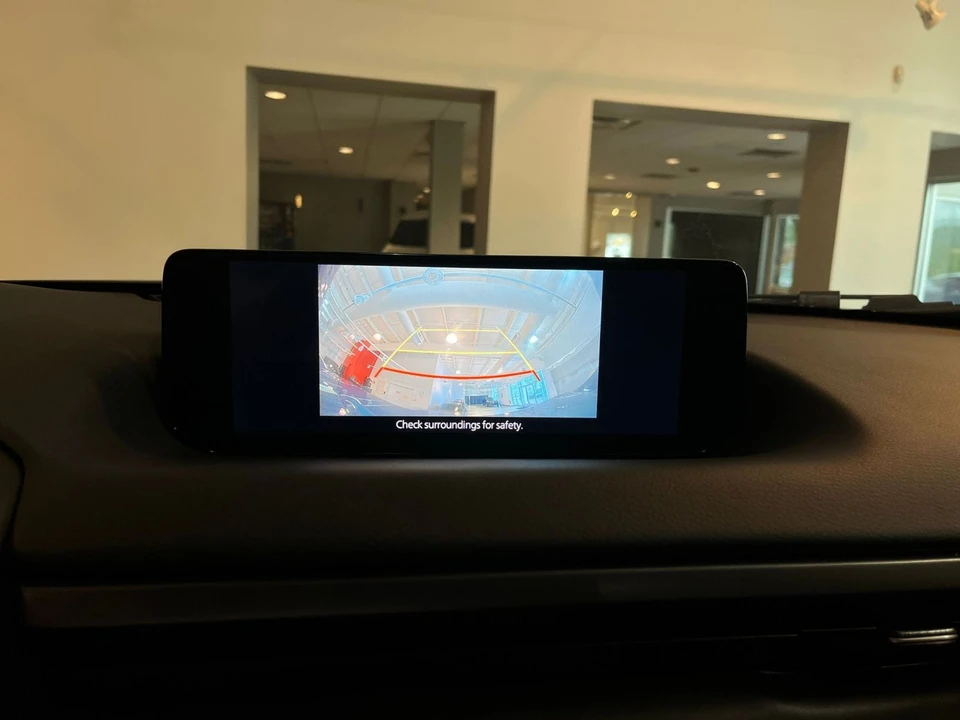 2025 Mazda CX-50 - Image 23 of 31