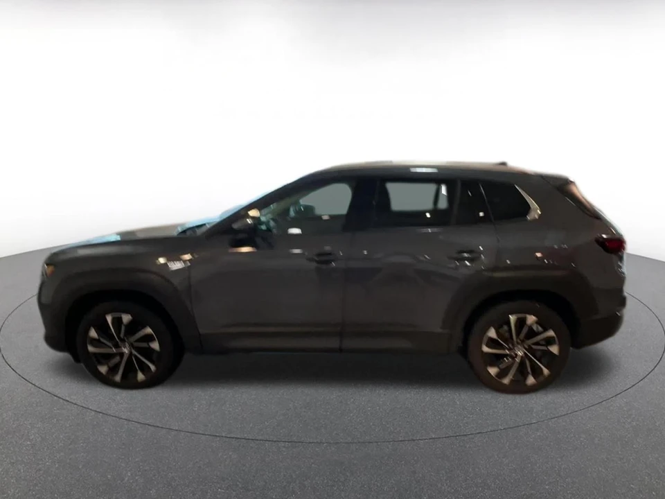 2025 Mazda CX-50 - Image 9 of 31