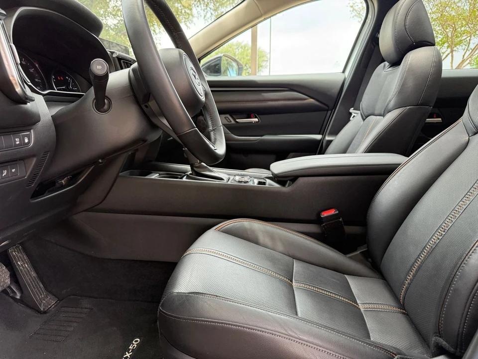 2025 Mazda CX-50 - Image 26 of 31