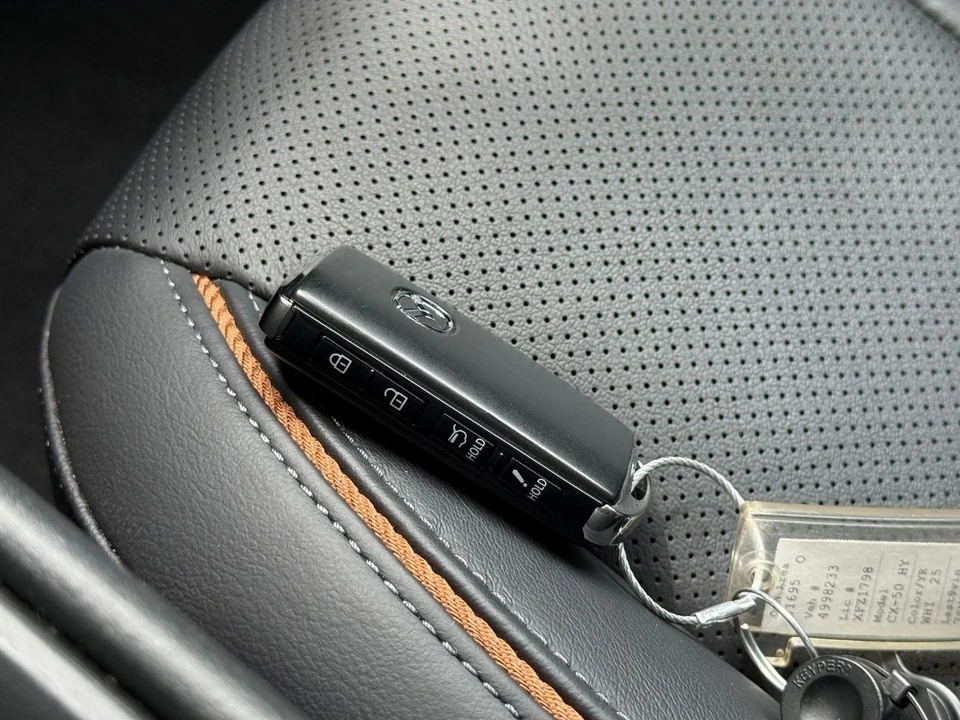 2025 Mazda CX-50 - Image 20 of 31
