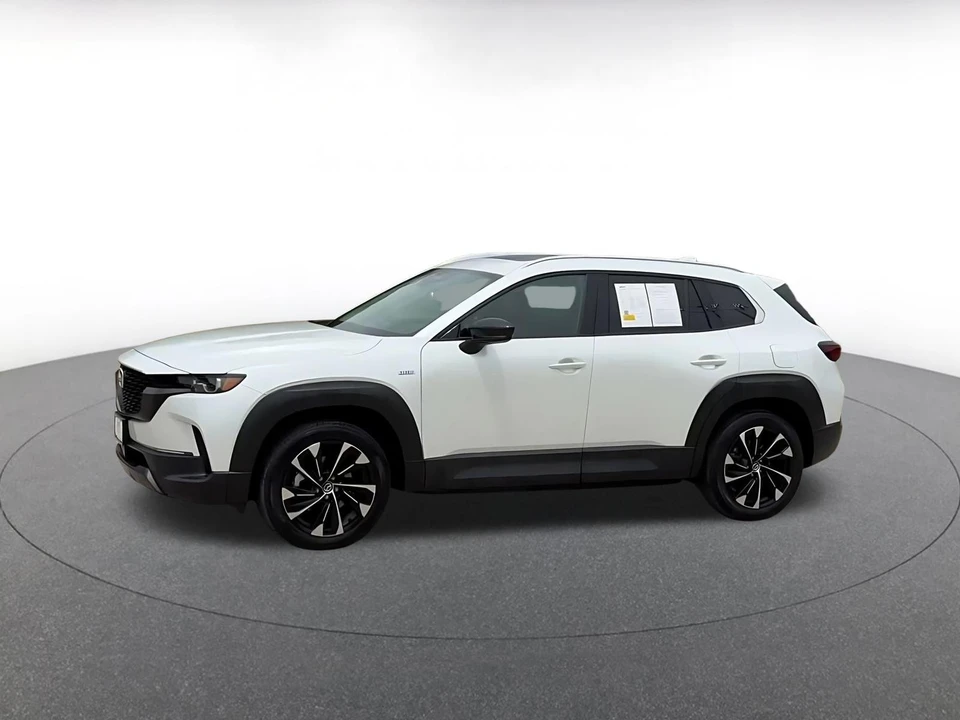 2025 Mazda CX-50 - Image 8 of 31