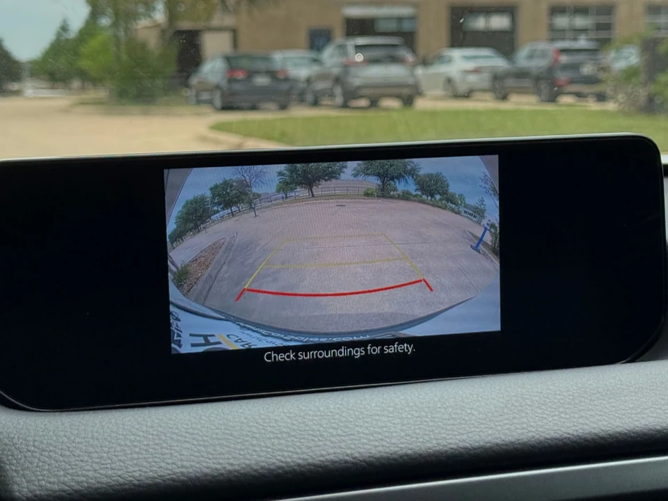 2025 Mazda CX-50 - Image 24 of 31