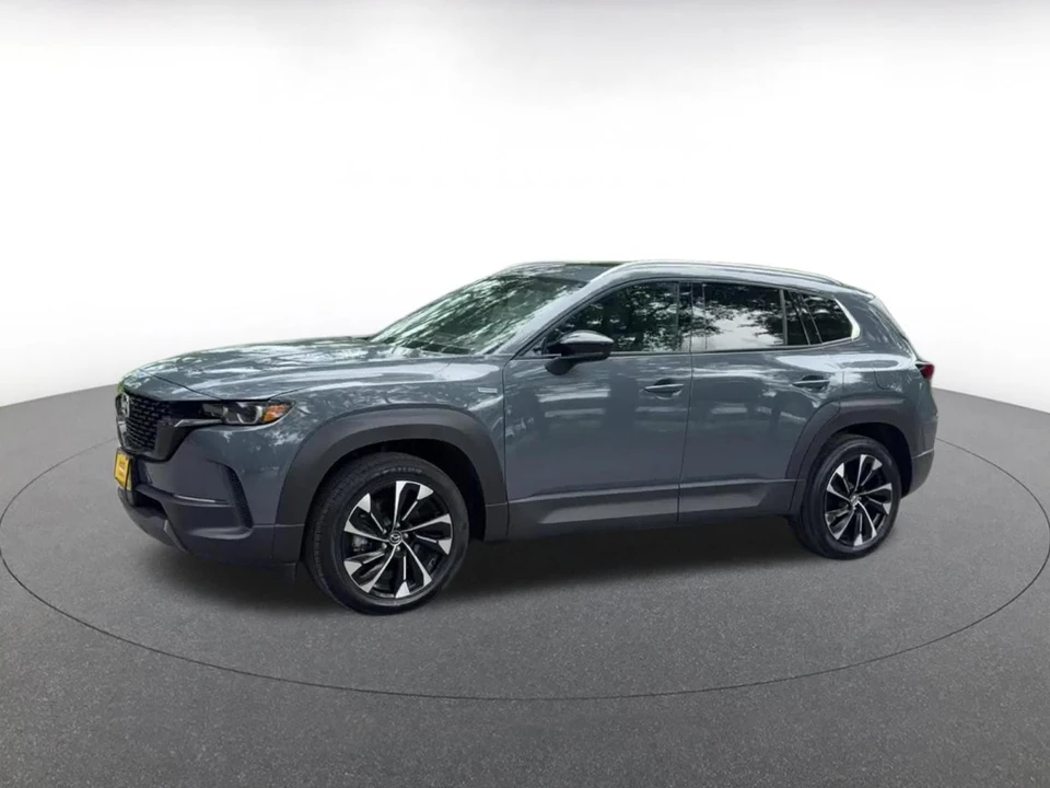 2025 Mazda CX-50 - Image 9 of 31