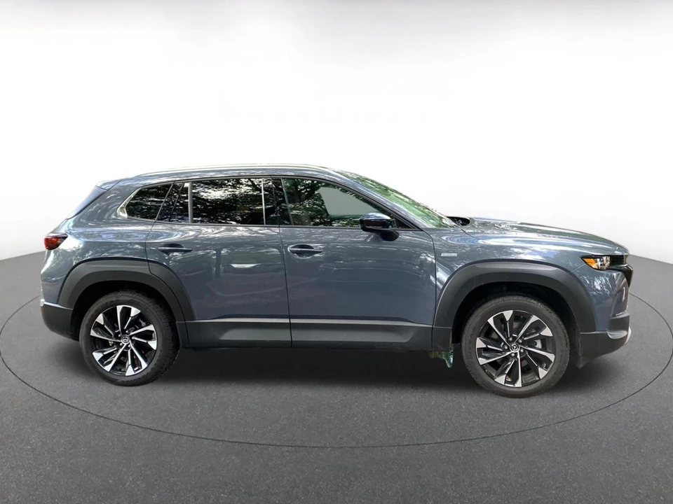 2025 Mazda CX-50 - Image 8 of 10