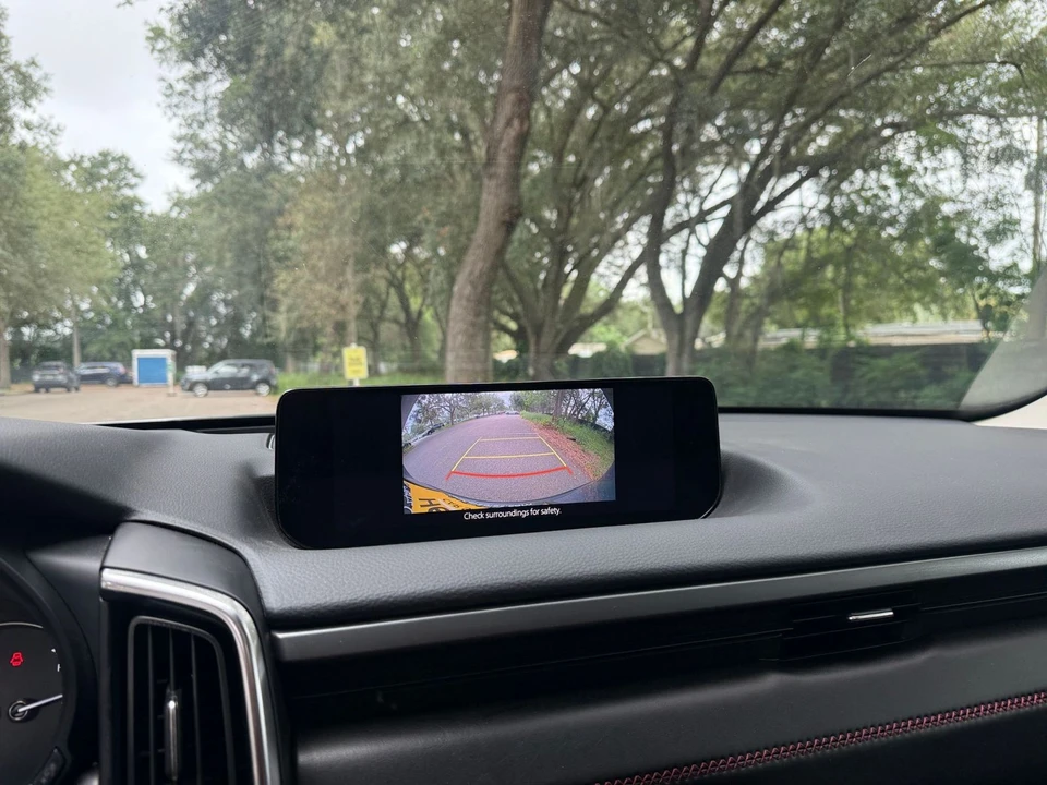 2025 Mazda CX-50 - Image 26 of 31