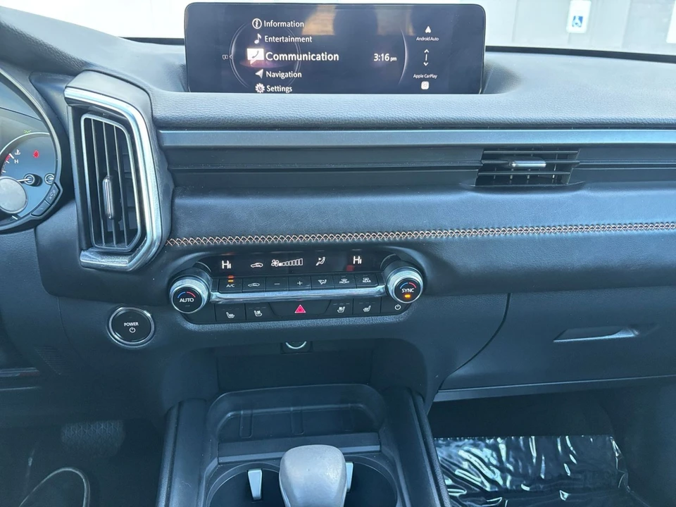 2025 Mazda CX-50 - Image 16 of 31