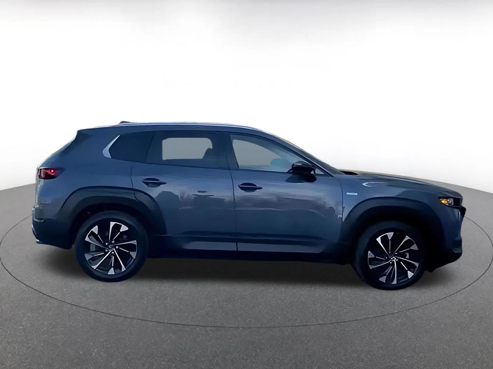 2025 Mazda CX-50 - Image 12 of 31