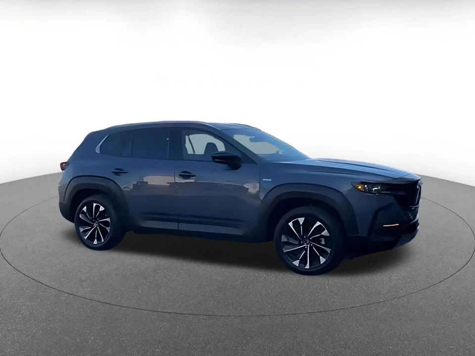 2025 Mazda CX-50 - Image 13 of 31