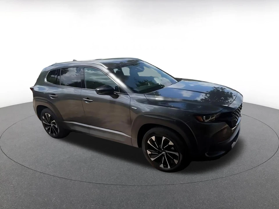 2025 Mazda CX-50 - Image 2 of 31