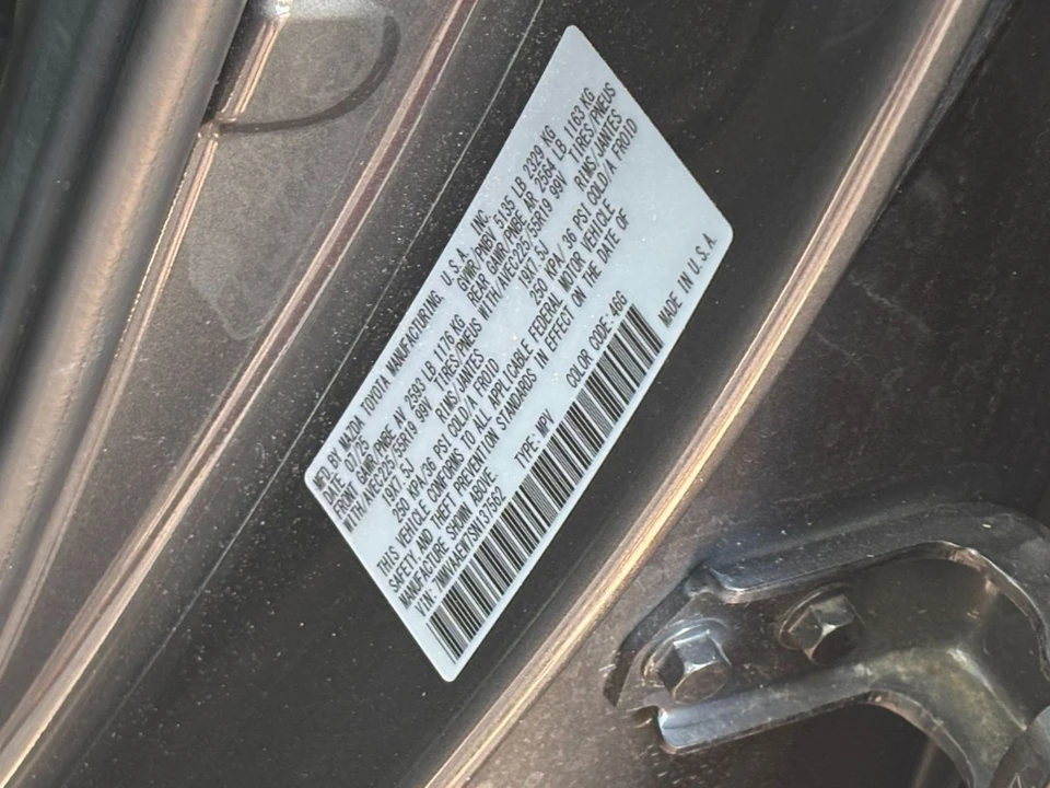 2025 Mazda CX-50 - Image 29 of 31