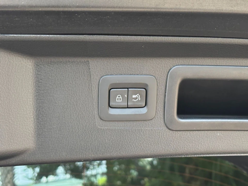 2025 Mazda CX-50 - Image 26 of 31
