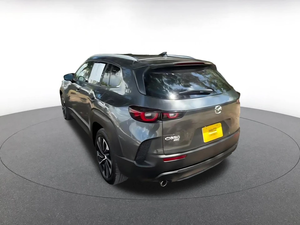 2025 Mazda CX-50 - Image 13 of 31