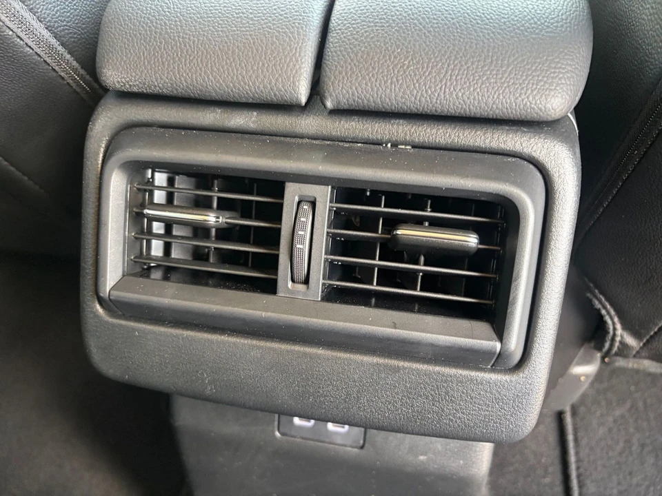 2025 Mazda CX-50 - Image 26 of 31