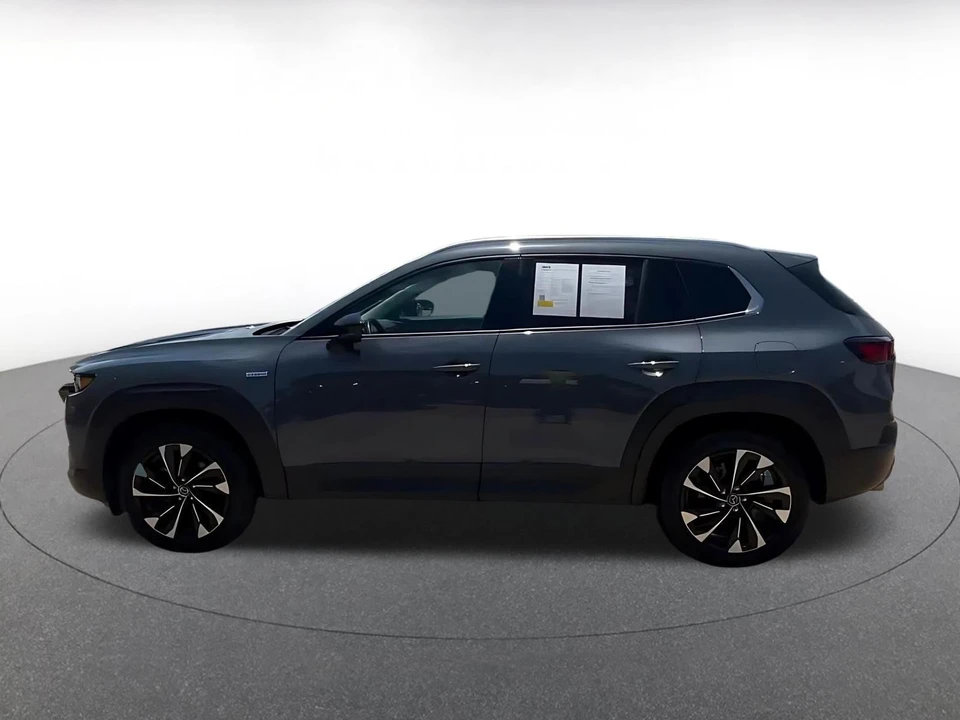 2025 Mazda CX-50 - Image 12 of 31