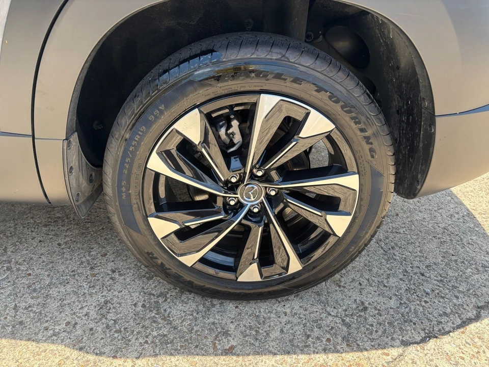 2025 Mazda CX-50 - Image 29 of 31