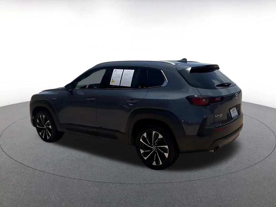 2025 Mazda CX-50 - Image 11 of 31