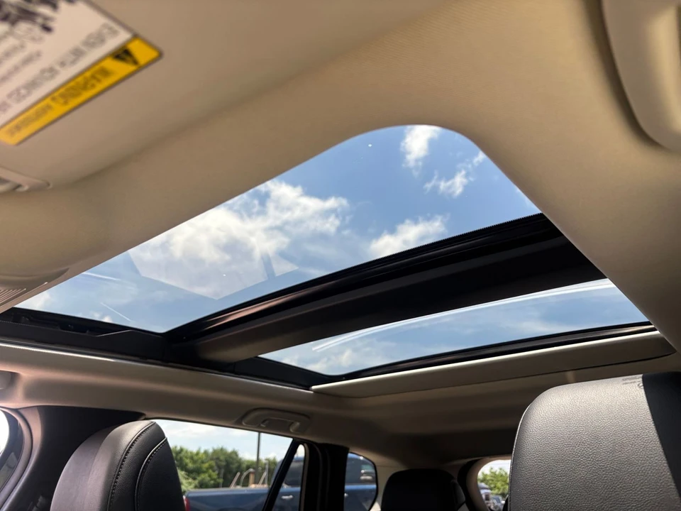 2025 Mazda CX-50 - Image 27 of 31