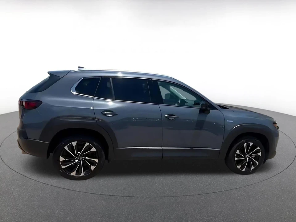 2025 Mazda CX-50 - Image 11 of 31