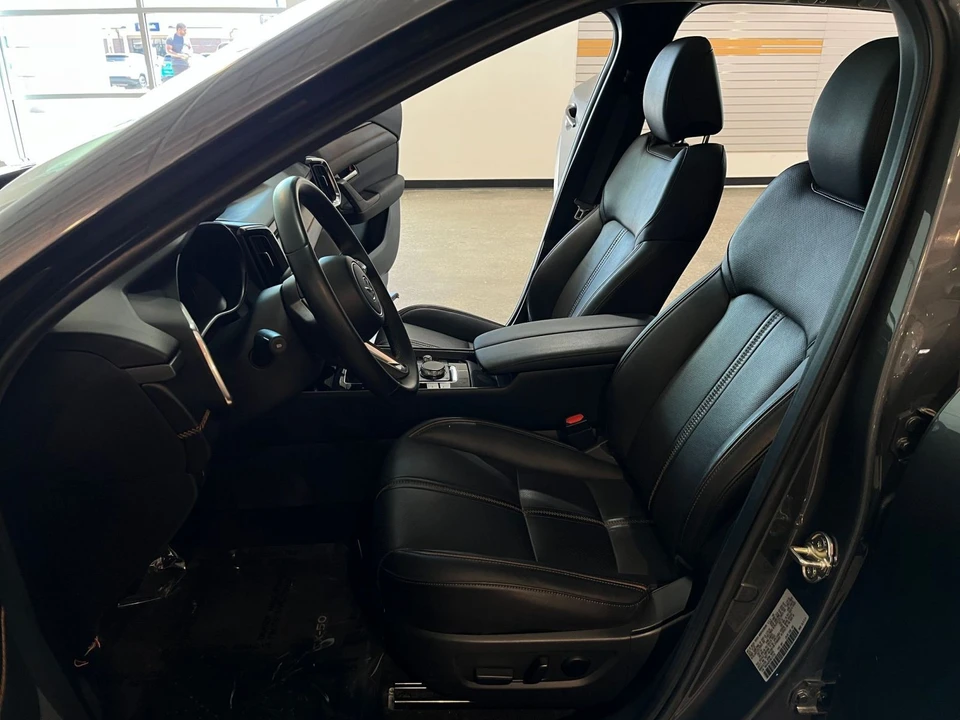 2025 Mazda CX-50 - Image 30 of 31
