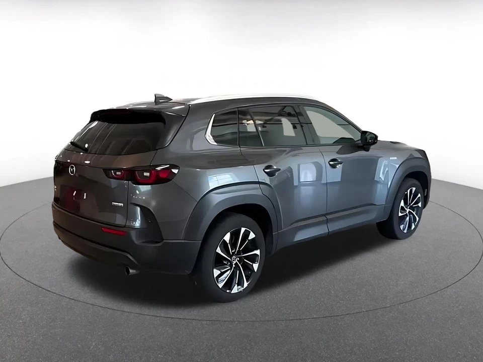 2025 Mazda CX-50 - Image 14 of 31