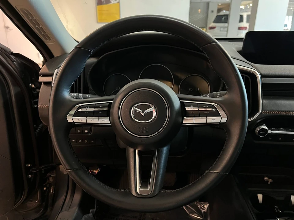 2025 Mazda CX-50 - Image 26 of 31