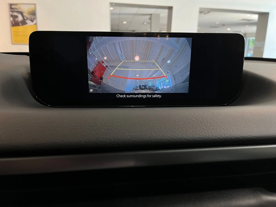2025 Mazda CX-50 - Image 23 of 31