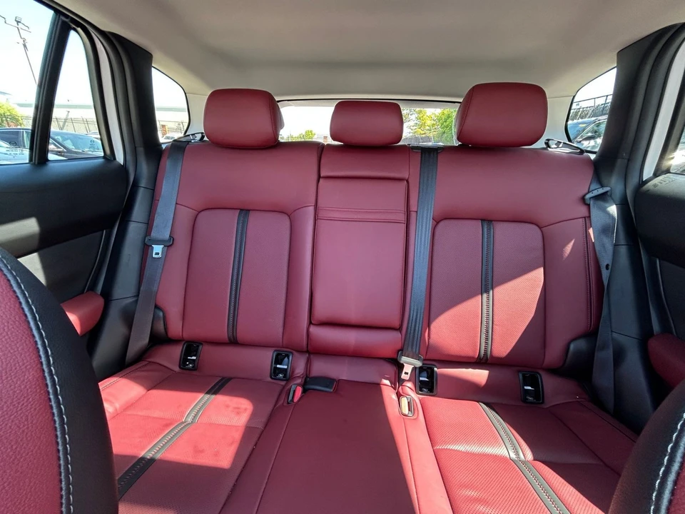 2025 Mazda CX-50 - Image 29 of 31