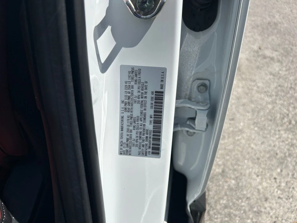 2025 Mazda CX-50 - Image 20 of 31