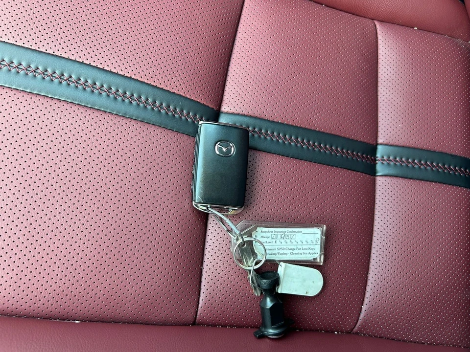 2025 Mazda CX-50 - Image 15 of 31