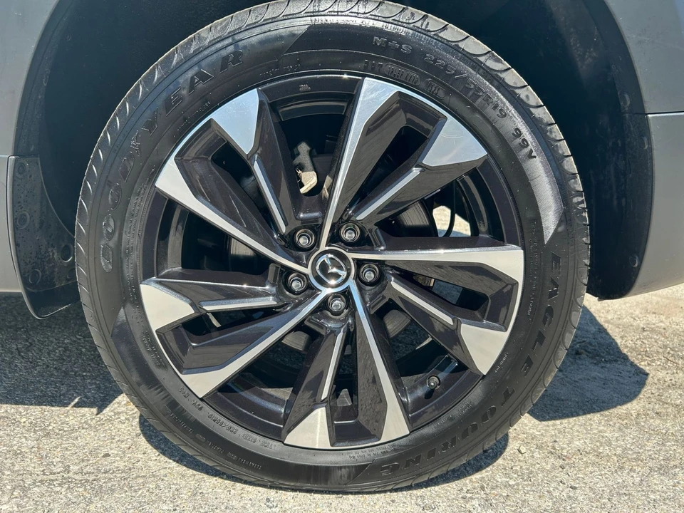 2025 Mazda CX-50 - Image 21 of 31