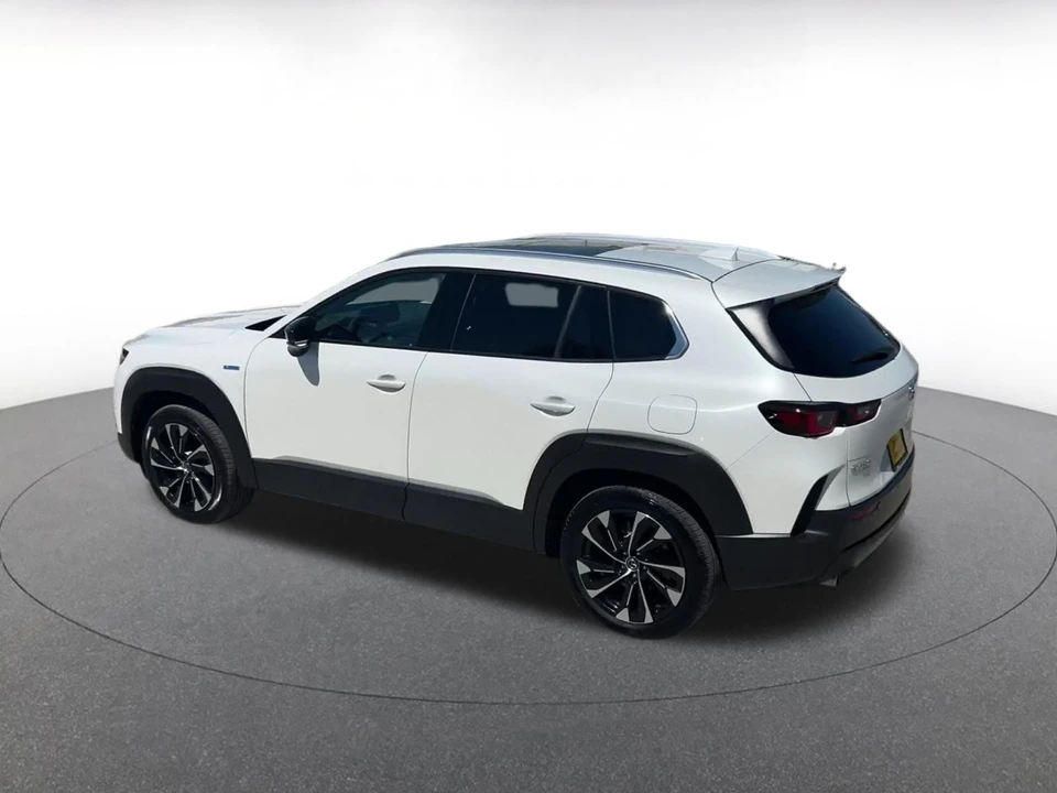 2025 Mazda CX-50 - Image 7 of 31