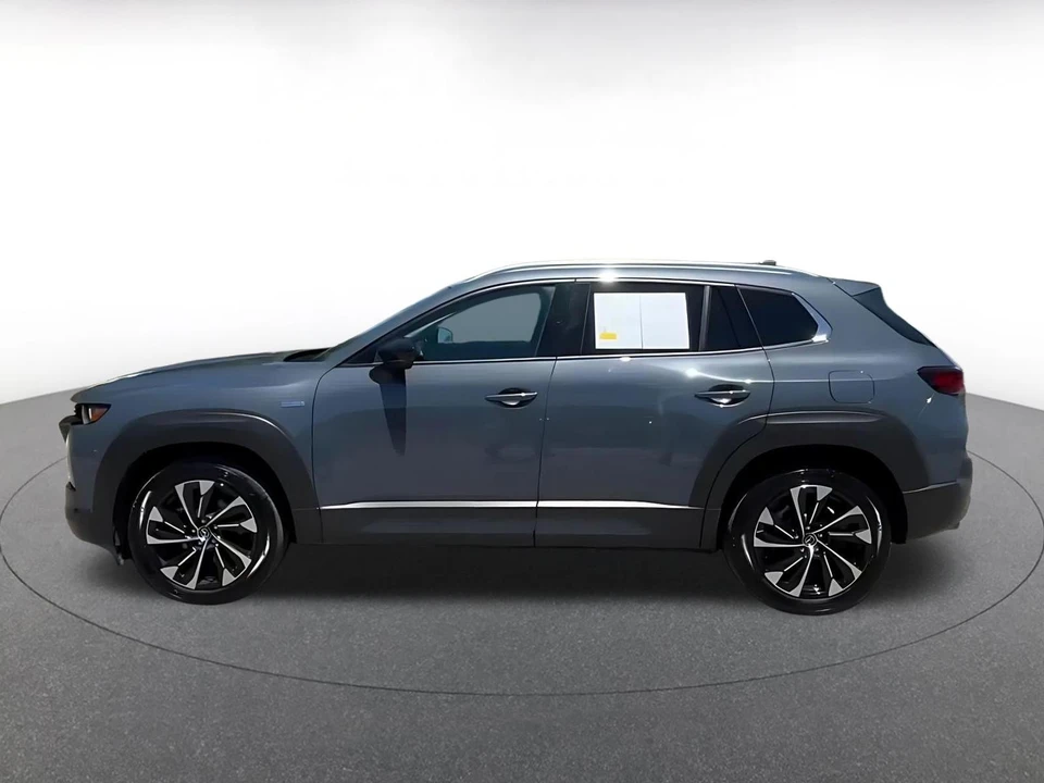 2025 Mazda CX-50 - Image 11 of 31
